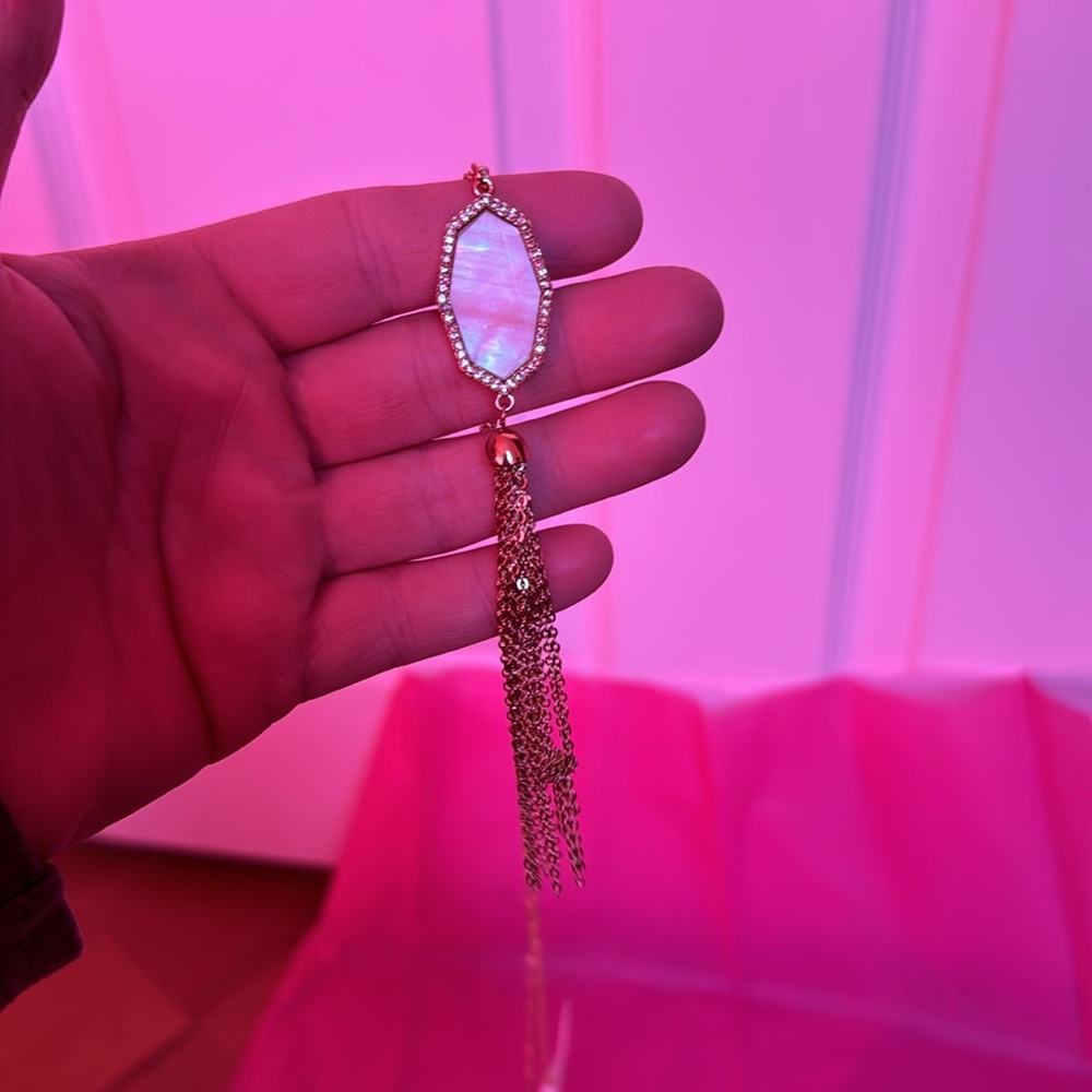Beautiful NWT Express necklace - Picture 2 of 3